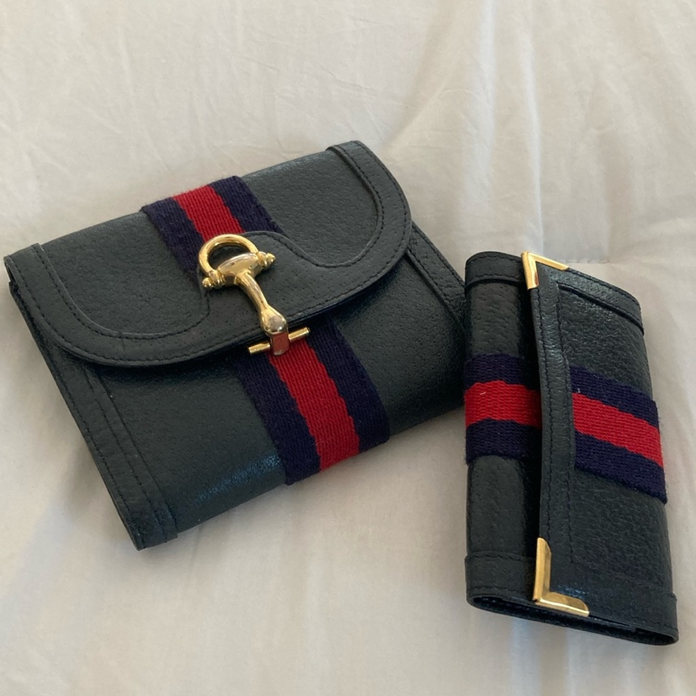 🆕 ITALIAN Crafted Ladies Navy Wallet & Key Case “SET” with Red and Blue Stripes!